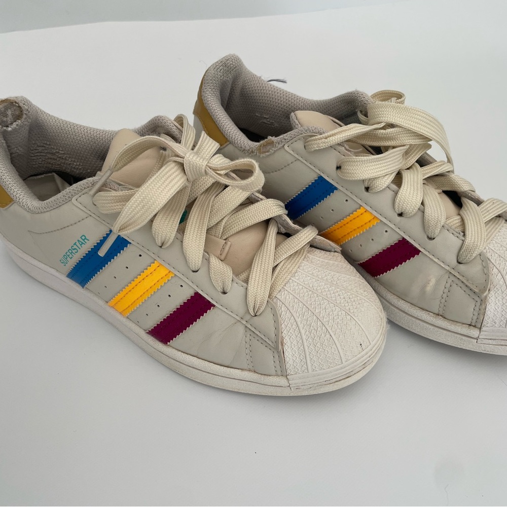 adidas Kids Shoes in Cream with Multicolor Stripes